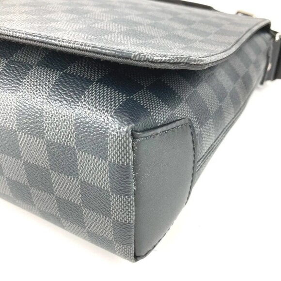 LOUIS VUITTON N40350 Damier Graphite District MM NV2 Messenger Shoulder Bag - Picture 3 of 15